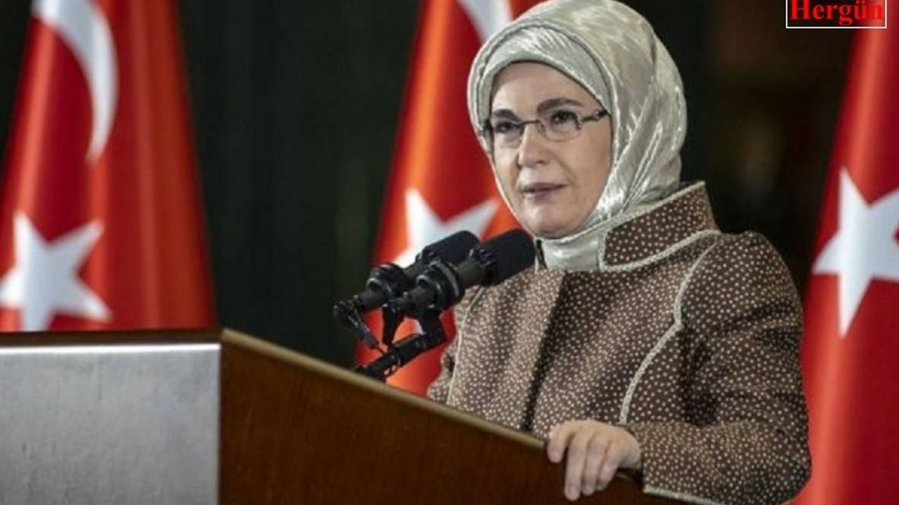 Emine Erdoğan,  "Şiddete karşı, tek yürek ve tek akıl" çağırısını yaptı