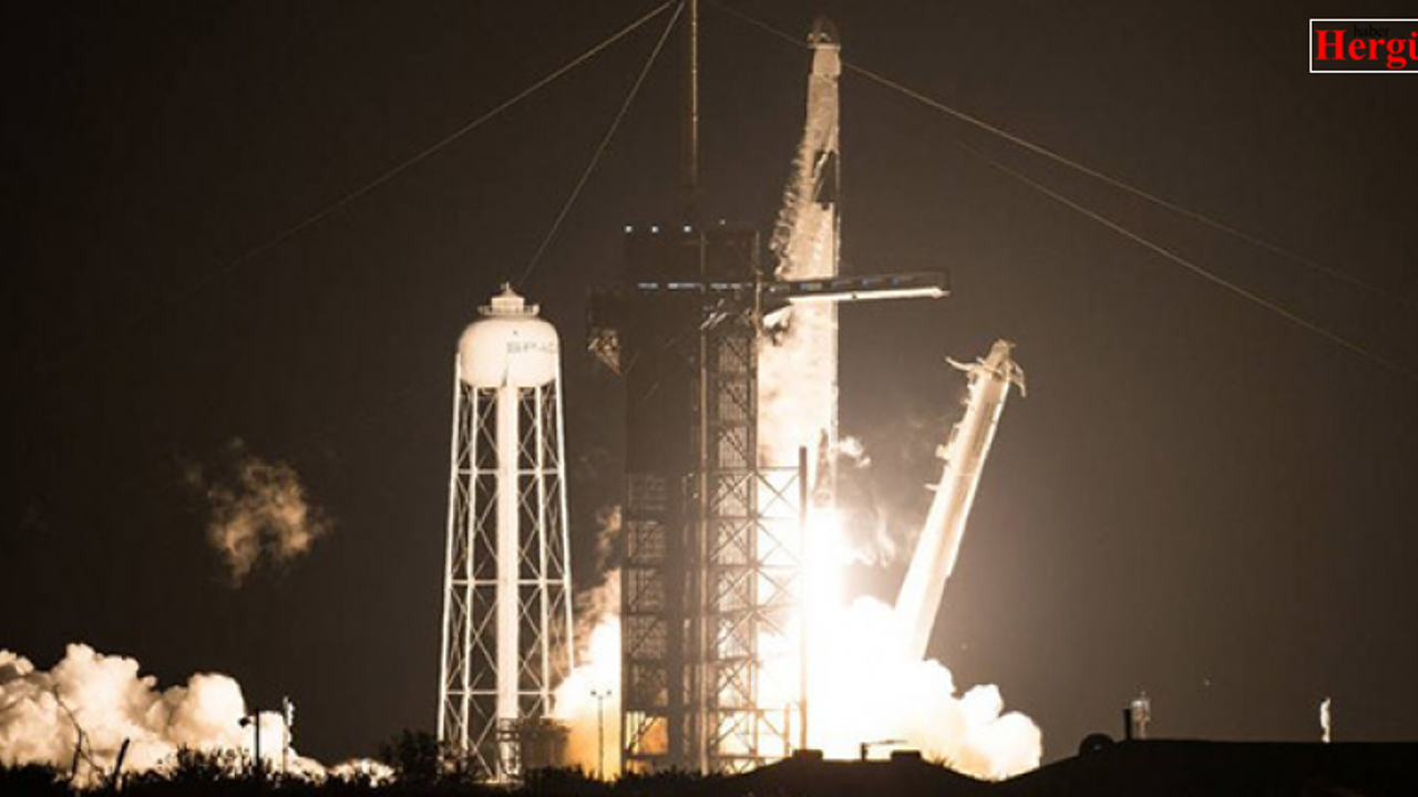 NASA SpaceX roketini fırlattı