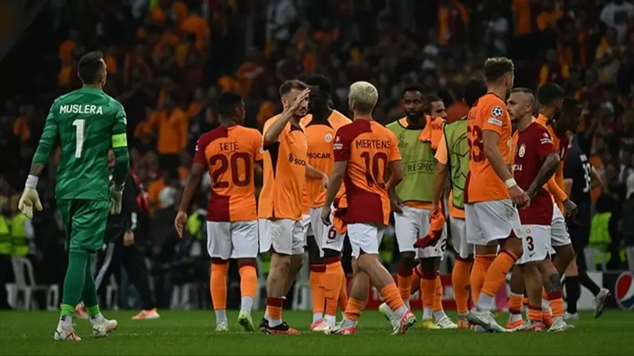 Galatasaray'da 4 isim yolcu