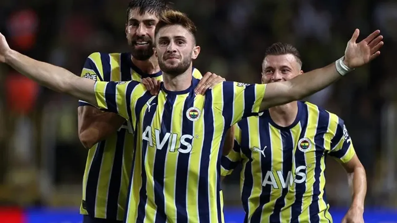 Fenerbahçe, o isme gelen 12 milyon euroluk teklifi reddetti