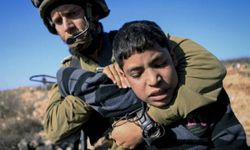 İsrail'den 13 yaşındaki Filistinli çocuğa 3 yıl hapis cezası