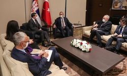 Çavuşoğlu, Kosova Başbakan Birinci Yardımcısı Tahiri ve Sırbistan Dışişleri Bakanı Selakovic'le görüştü