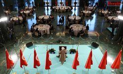 Erdoğan ailesi, sağlık ve sosyal hizmet çalışanı kadınlarla bir araya geldi