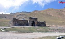 Kırgızistan’ın doğusunda gizemli kervansaray