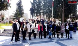 MHP'li ve Diğer siyasi Partili kadınlardan Atatürk'e teşekkür
