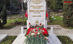 Milli şair Mehmet Akif Ersoy kabri başında anıldı!