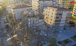 İzmir depremine 22 gözaltı!