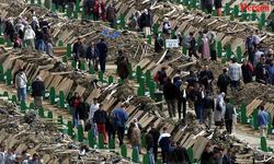 Serebrenitsa Katliamını unutma unutturma