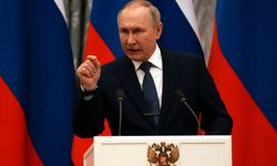Putin yemin etti, Rusya hükümeti istifa etti
