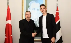 Beşiktaş genç oyuncusu ile yola devam dedi
