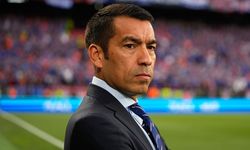 Van Bronckhorst'tan 'şampiyonluk' açıklaması