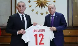 Cumhurbaşkanı Erdoğan, TFF Başkanı Hacıosmanoğlu ve yönetim kurulu üyelerini kabul etti