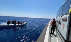 Yunanistan düzensiz göçmenleri Sisam Adası'na bıraktı!