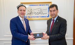 Dünya Uygur Kurultayı Vakfı heyeti, Yeniden Refah Partisi'ni ziyaret etti