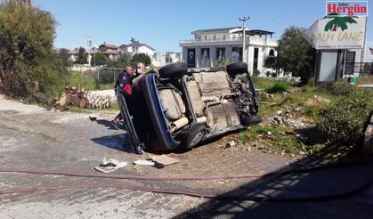 Antalya’da kaza yapan otomobil önce devrildi, sonra alev aldı