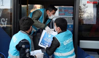 Merkezefendi Belediyesi, esnaf ve müzisyenlere gıda kolisi desteğini sürdürüyor