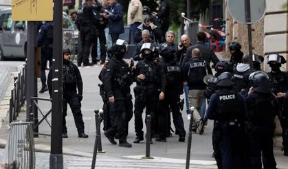 Paris'teki İran Büyükelçiliği'nde bombalı saldırı paniği