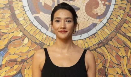Aybüke Pusat'ın tiyatro oyunu da iptal edildi