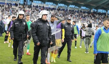 Erzurumspor - İstanbulspor maçında gerginlik!
