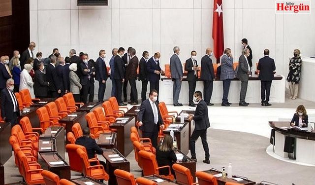 Meclis'te Hakimler Savcılar Kurulu'nun üyeleri seçildi