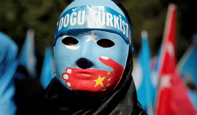 Çin'in Uygurlara zulmü depremde de devam ediyor