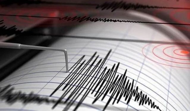 Endonezya’da 5.4 şiddetinde deprem
