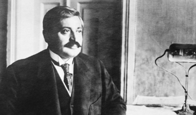Talat Paşa, şehadetinin 104. yılında anılıyor