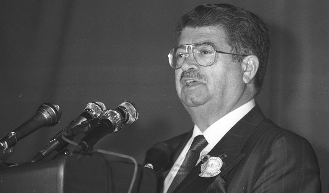 8. Cumhurbaşkanı Turgut Özal, vefatının 32. yılında mezarı başında anıldı
