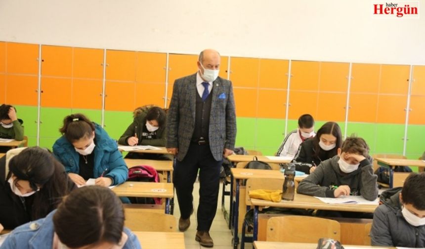 Kütahya’da 8. sınıf öğrencileri için  deneme sınavı gerçekleştirildi