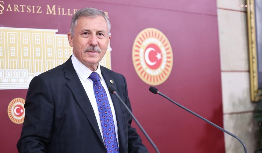 Selçuk Özdağ’dan “Uygur Türkleri" tepkisi