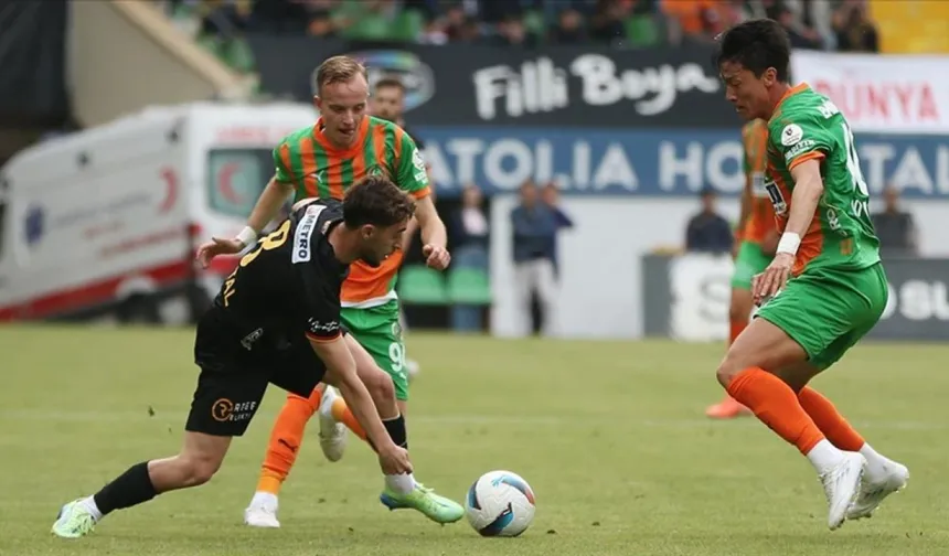 Alanyaspor sahasında Kayserispor ile puanları paylaştı