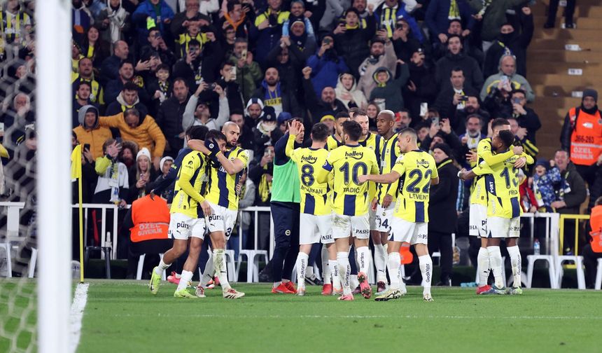 Fenerbahçe, Eyüpspor'u 2 golle geçti