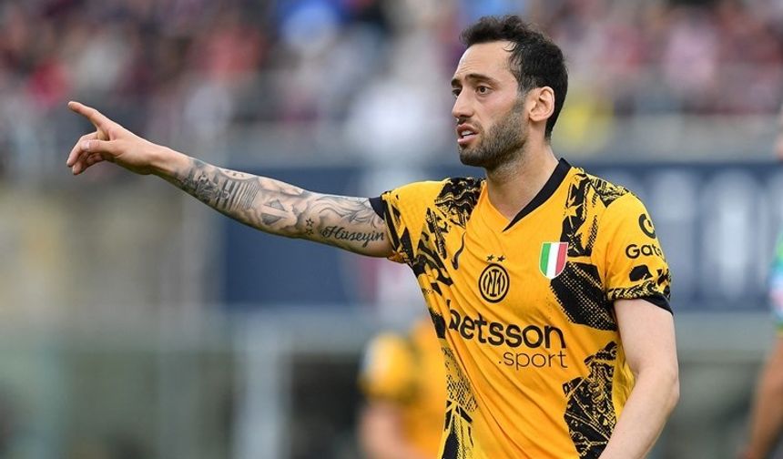 Hakan Çalhanoğlu Türk tarihine geçti! Attığı penaltı olay oldu...