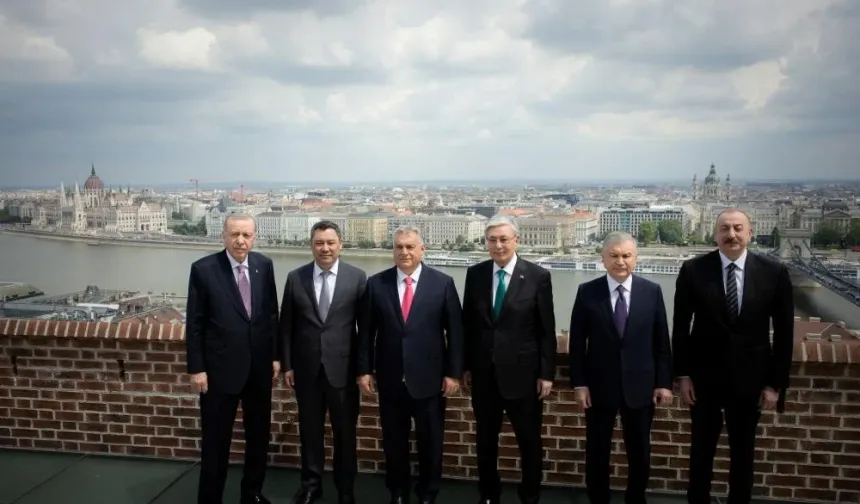 Cumhurbaşkanı Erdoğan, Kazakistan, Kırgızistan ve Azerbaycan Cumhurbaşkanları ile bir araya geldi